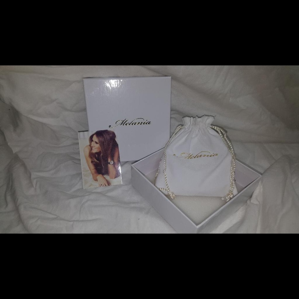 Melania Trump bracelet - Picture 5 of 8